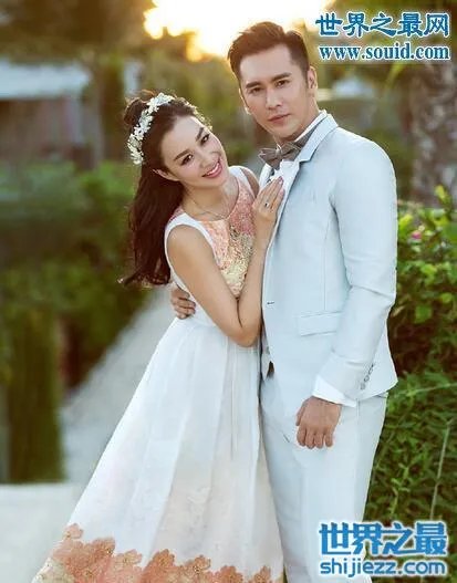 张伦硕真的爱钟丽缇吗，相差12岁的姐弟恋遭质疑 