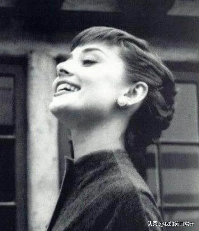 你有没有收藏奥黛丽赫本的经典照片？