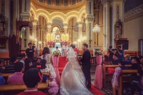 教堂婚礼音乐有哪些 在教堂举行婚礼要注意什么