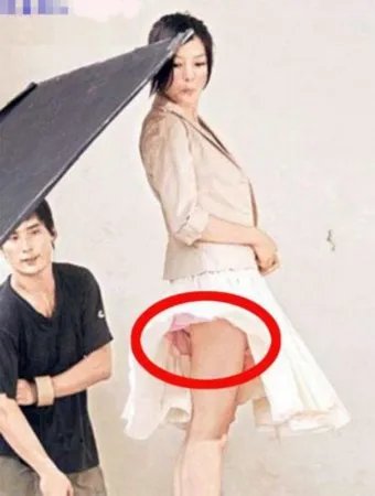 赵薇合影孙悦夫妇 盘点赵薇最想删的十张不雅照