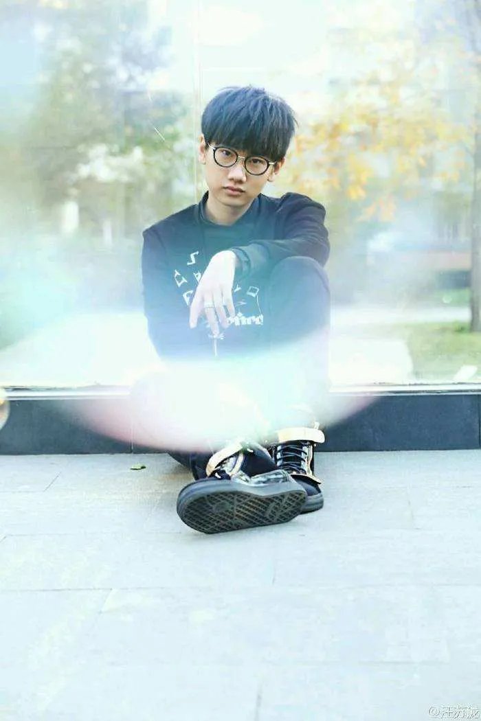 汪苏泷整容前后照片 汪苏泷图片最帅的图片