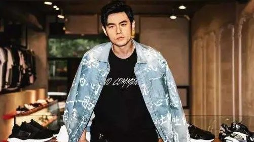 罗永浩吐槽周杰伦歌词烂，周杰伦的歌词水平到底如何？