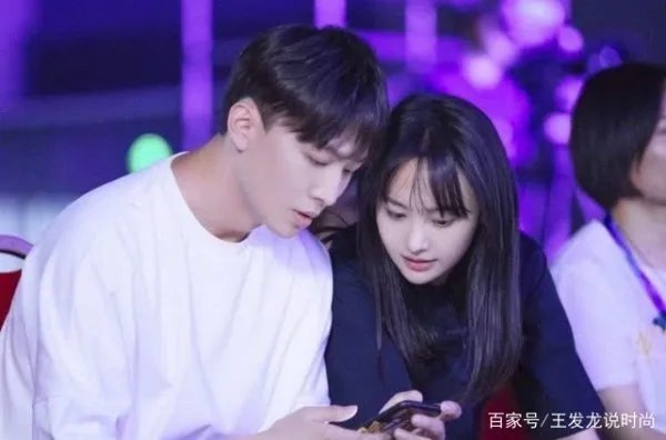 张恒郑爽曝结婚计划，张恒的家世背景如何？