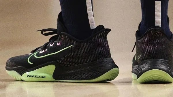 球鞋上脚集锦：CP13亮相！