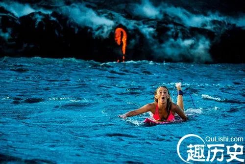 美女火山口冲浪 场面惊心动魄可能瞬间身亡