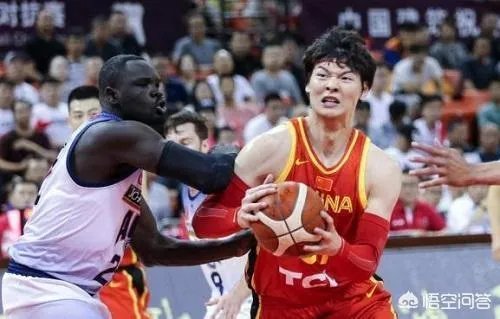 中国男篮热身赛对战NBL联队，你认为谁表现最出色？