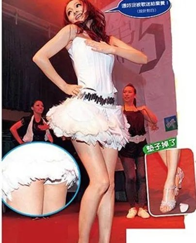 张韶涵走光露底 将穿比基尼与周杰伦开唱