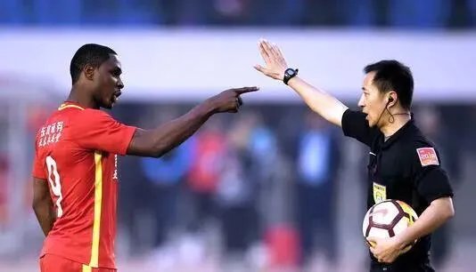 长春亚泰VS广州富力，比赛用时为什么达到了103分钟？