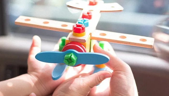 带三点水最旺男孩名字 男孩带三点水的好名字