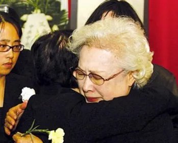 秦怡的第三任丈夫是谁 这么长寿只有两任丈夫