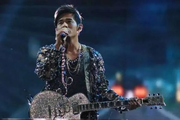 蒲公英的约定歌词