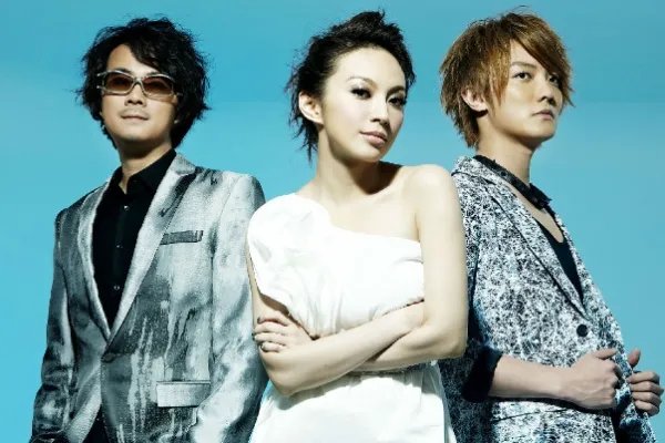 飞儿乐团F.I.R经典歌曲top10：《月牙湾》上榜，第二好听到怀孕