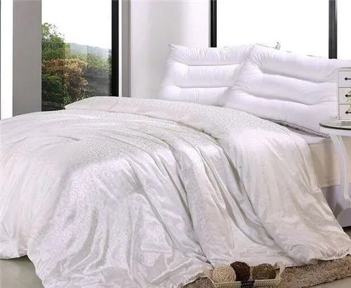 蚕丝被的鉴别方法介绍 七大方法教你识别蚕丝被