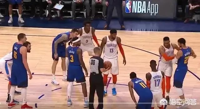 掘金穆雷和谁争首发