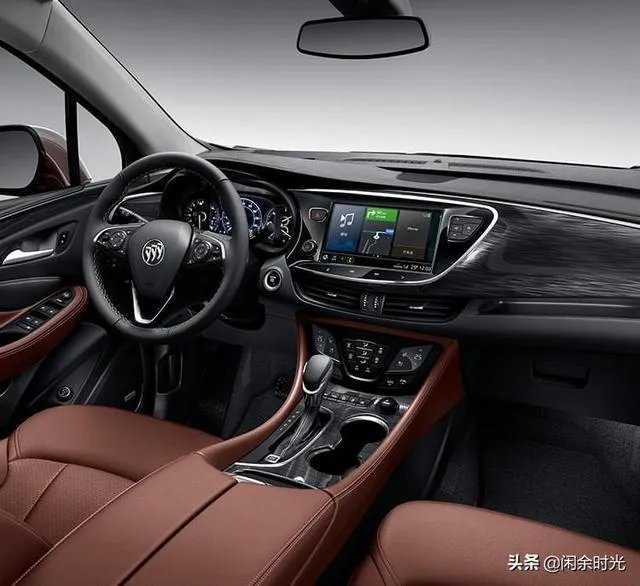 2013款的别克君越内饰,你认为放到如今属于什么档次?