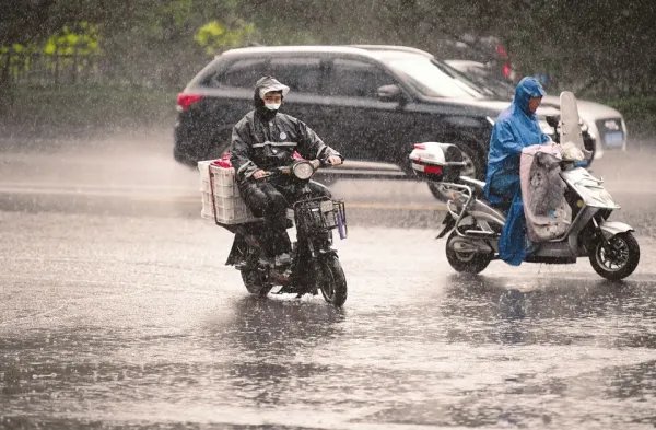 红色暴雨预警信号代表什么