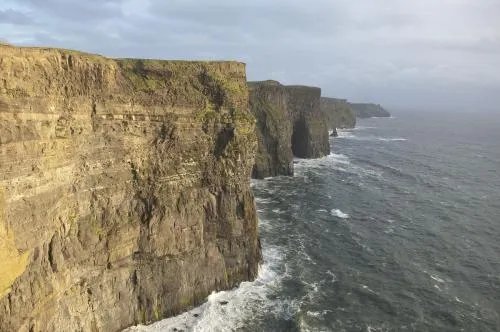 谁有倾慕断崖的照片，这个女人嘴巴好毒辣，想