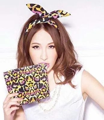 萧亚轩最新发型：盘点百变时尚的萧亚轩发型