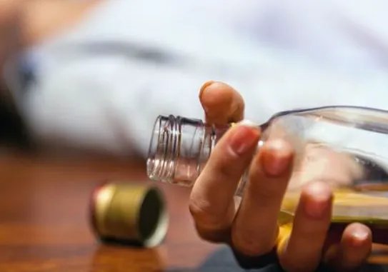 熬夜伤肝还是伤肾