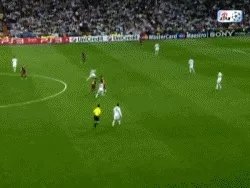 梅西职业生涯最精彩的一粒进球是哪个?