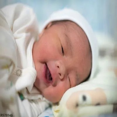 吃母乳的宝宝用喝水吗