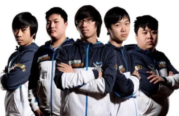 关于老皇族战队，你最深刻的记忆是什么？