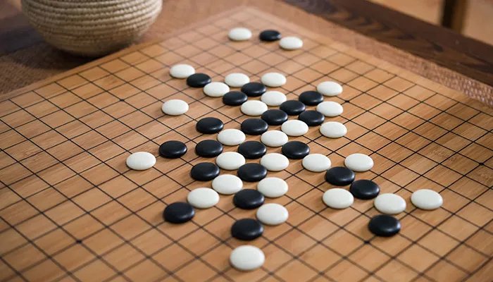 围棋棋盘共有几个交叉点