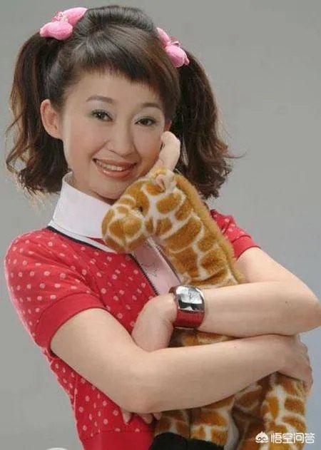 如何评价“小鹿姐姐”主持人郏捷？