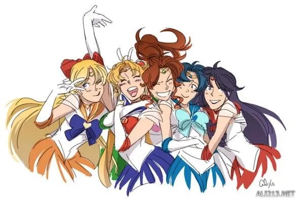 小姐姐们画风突变!《美少女战士》精彩同人作品赏析