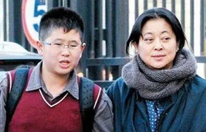 倪萍的儿子是什么病？