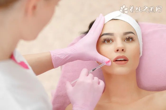 身体哪些部位先衰老_女性身体易衰老的部位