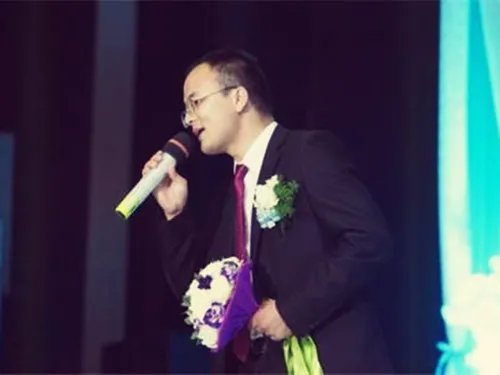 结婚唱的歌曲 50首好听的结婚歌曲推荐