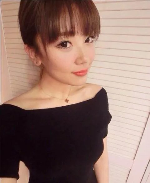 于汉超的老婆邱笑寒干什么的 盘点中国国脚太太团都是干什么的