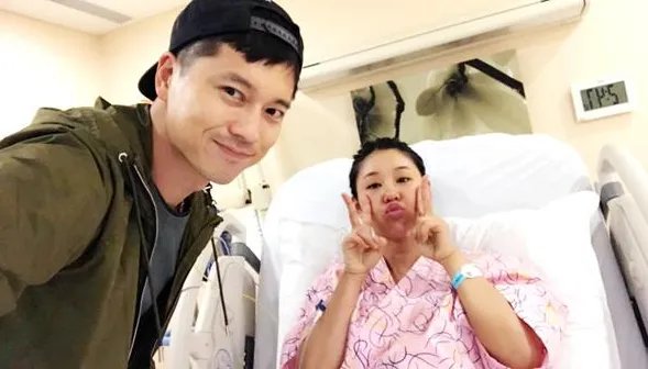 李小萌是否顺产生子？