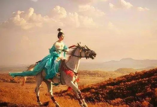 杨玉环26岁成为贵妃，宠冠六宫却一生无子