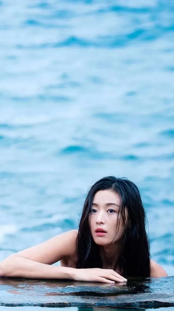 吴昕微博晒自拍并附文“拍出全智贤的感觉了吗”，你怎么看？