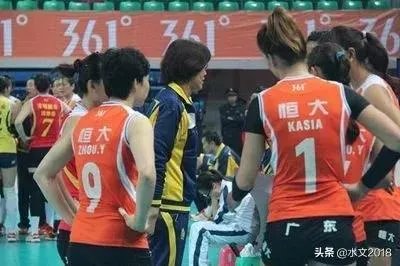 恒大女排这几年投入资金不少，联赛成绩一直不太好，原因何在？