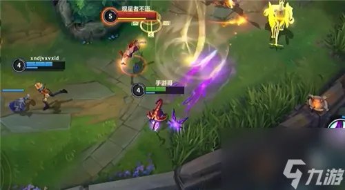 英雄联盟手游璐璐出装推荐