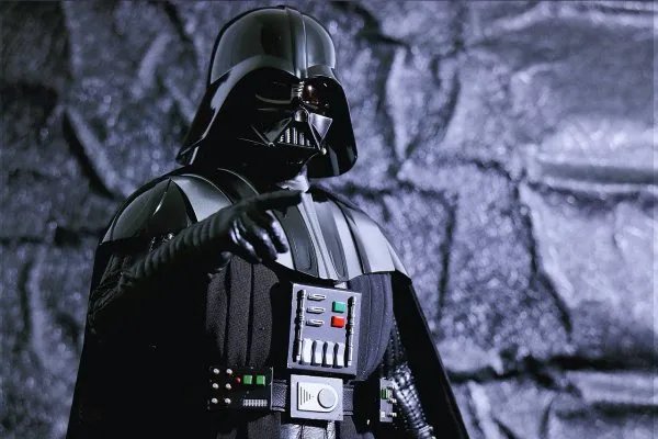 《星球大战》中“维达”扮演者去世，他扮演的角色是否永远活在人们心中？