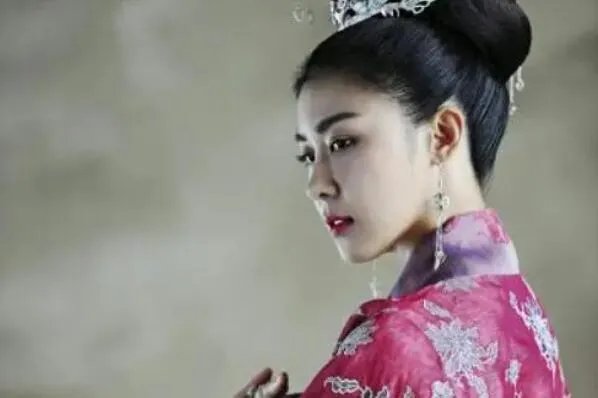 中国最好看的十大皇后,榜首一生桃花,春秋四大美女位居第三(夏姬