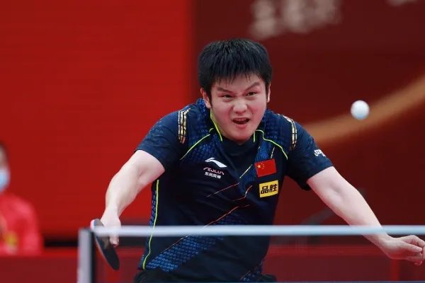 东京奥运乒乓球比赛不许手触球台或吹球,这个规定合理吗?