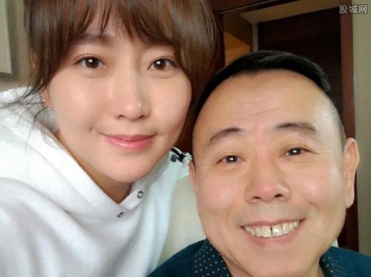 潘长江的女儿叫什么 潘长江与杨云的爱情结晶潘阳