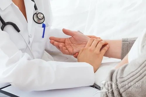 艾灸治疗鼻炎的穴位和方法是什么