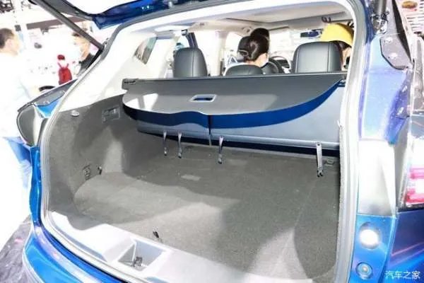 日产旗舰SUV买沙发送车 实拍2021款楼兰 最低只要20万