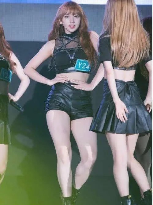 程潇的胸多大罩杯 程潇的胸部确实挺性感的