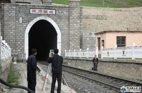 新关角隧道的介绍