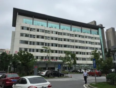 无锡排名正规的整容整形医院?无锡市第二人民医院、同舟上榜~