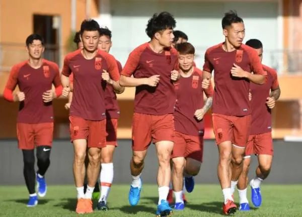 国足晋级12强赛，对于国足在12强赛的表现，你有什么期待？