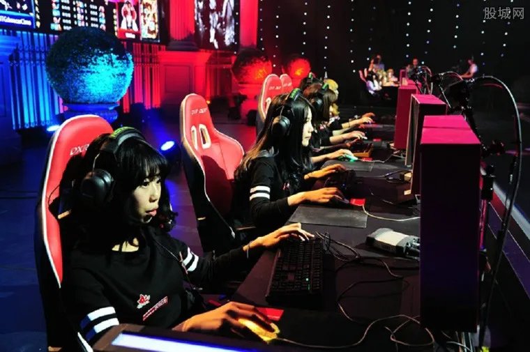 圣诞驯鹿克格莫多少钱 这么美的皮肤好实惠！