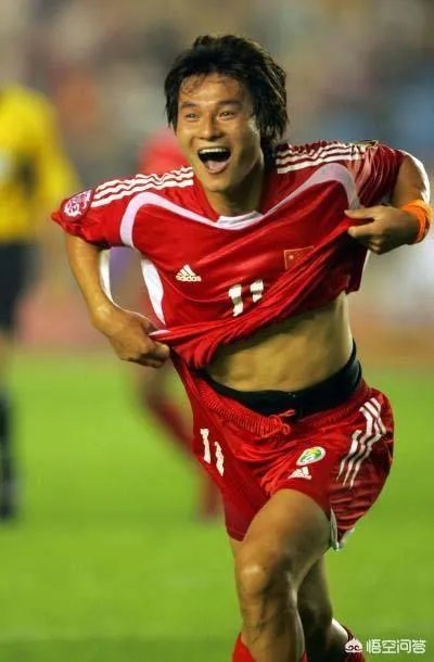 李毅微博发怒后，再发文“没有国家荣誉感就不配代表国家队出战”，你怎么看？